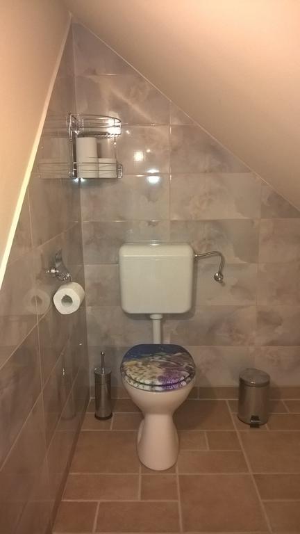 Pongrácz Apartman Zirc Exterior foto