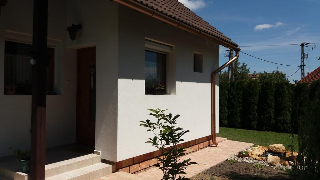 Pongrácz Apartman Zirc Exterior foto